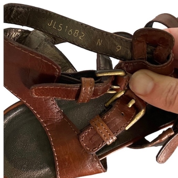 Stuart Weitzman Tapered Heel Ankle Strap Sandals Size 9 - Picture 5 of 10